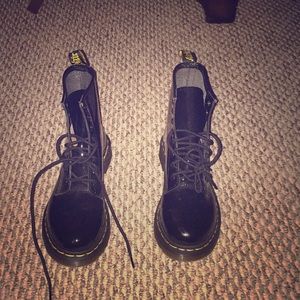 Doc martins new with tags!